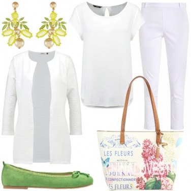 Outfit Bianco con tocchi di colore