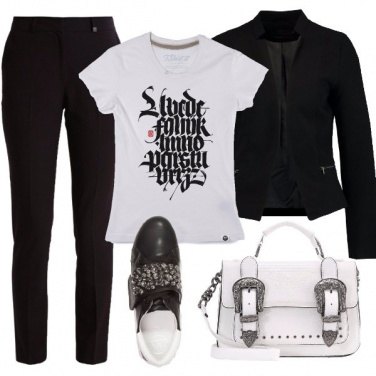 Outfit La t-shirt di tendenza