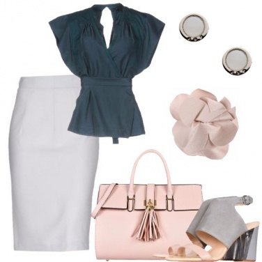 Outfit Il top color petrolio