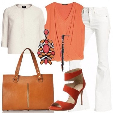 Outfit Il pantalone a zampa bianco