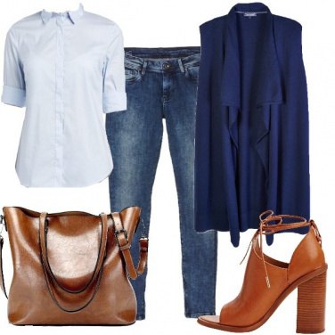 Outfit Blu e color cuoio