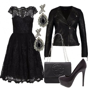 Outfit Il pizzo diventa strong