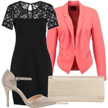 Outfit Nero e corallo