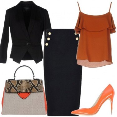 Outfit Borsa con stampa a serpente