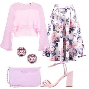 Outfit Romantica nel cuore