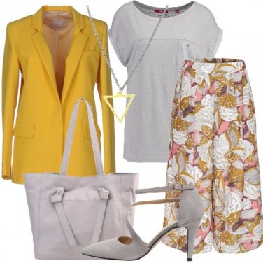 Outfit Fantasia floreale