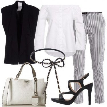 Outfit Lo scollo smanicato