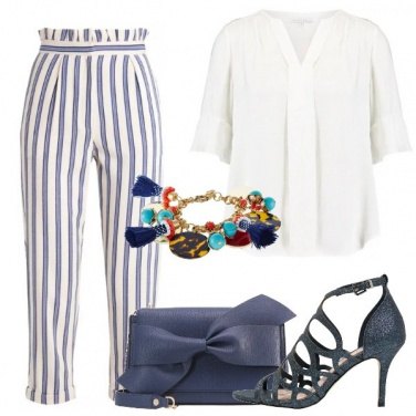 Outfit Una giornata in blu e bianco
