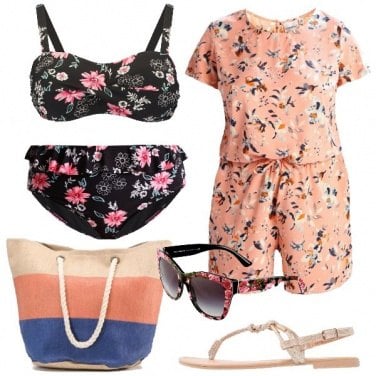 Outfit In spiaggia con la fantasia fiorita