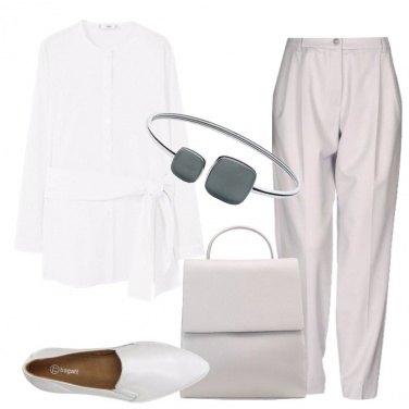 Outfit Minimal in bianco e grigio