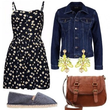 Outfit L\'abito con le margherite