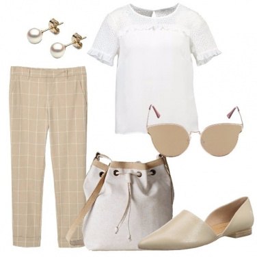 Outfit Curata nei dettagli