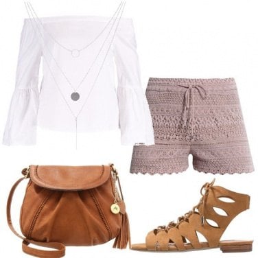 Outfit Shorts di merletto