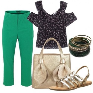 Outfit I sandali flat dorati