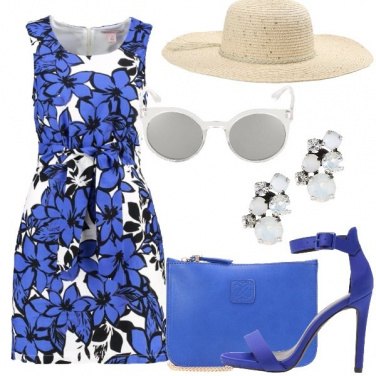 Outfit Giornata in blu elettrico