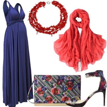 Outfit Blu e corallo per la sera