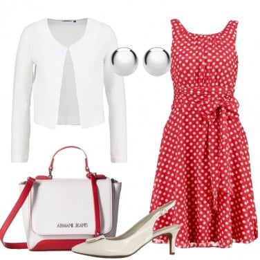 Outfit Pois sul vestito rosso