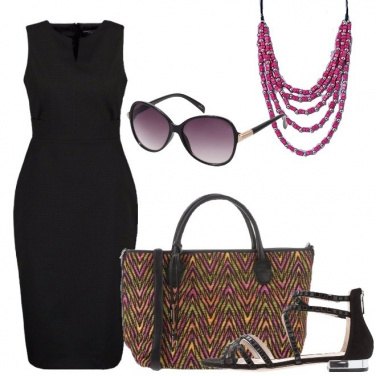 Outfit Il tubino nero versatile
