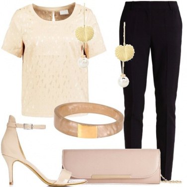 Outfit Una delicata e semplice eleganza