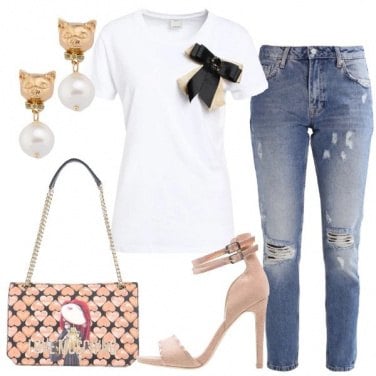 Outfit La t-shirt con i fiocchi