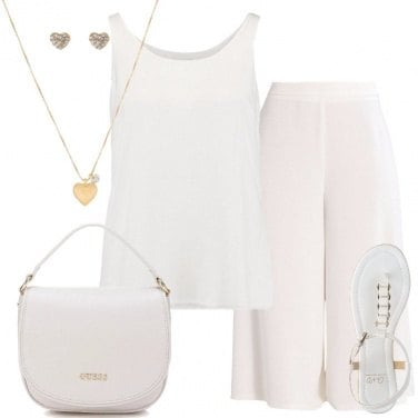 Outfit Petite in Total White