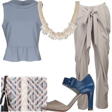 Outfit Fiocchi e drappeggi