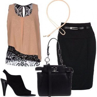 Outfit Nero e nudo