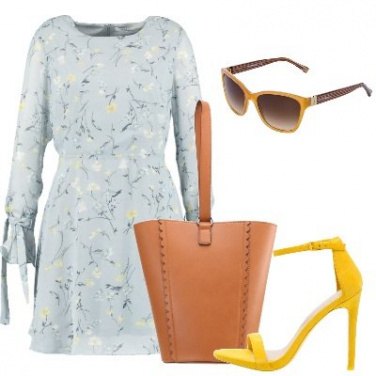 Outfit Sandalo giallo