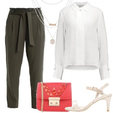 Outfit La tracolla in contrasto