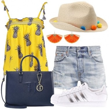 Outfit Trendy con pompon ed ananas