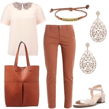 Outfit Semplicità al lavoro