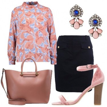 Outfit Ritorno in blusa e gonna
