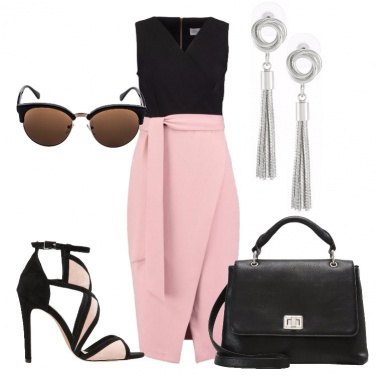 Outfit Il tubino nero e rosa