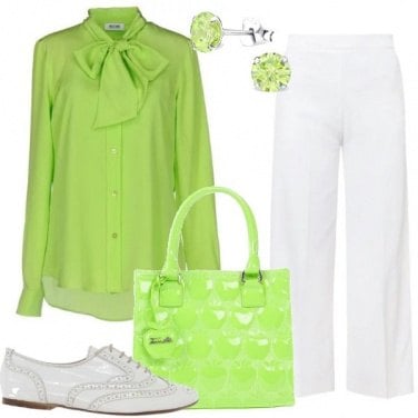 Outfit Verde e bianco