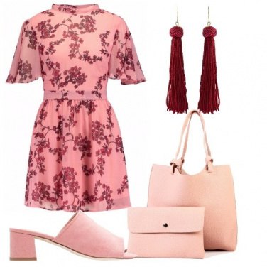 Outfit Fiori sul vestito