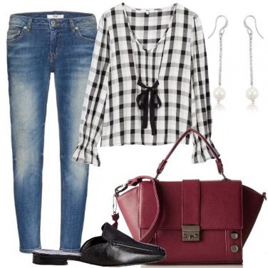 Outfit Camicetta con nastro