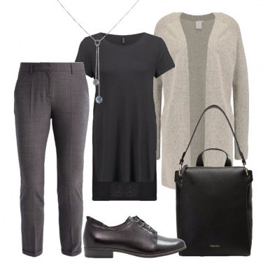 Outfit Colori basici e linee semplici