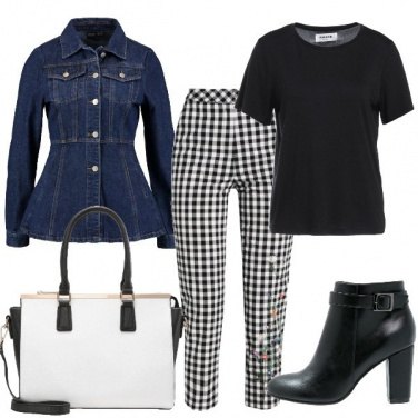 Outfit Bianco nero e denim