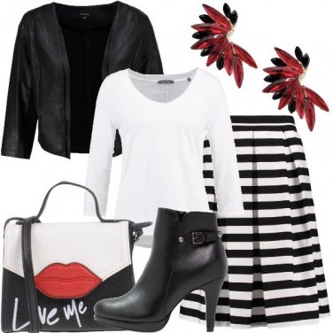 Outfit Gonna a righe per la sera