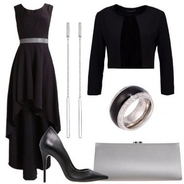 Outfit Asimmetrico in nero