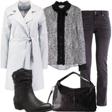 Outfit Trench e stivaletto