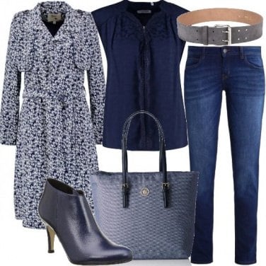 Outfit Trench a fantasia floreale