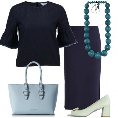 Outfit E\' di scena il blu
