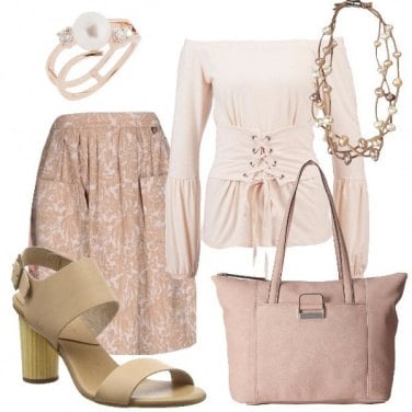 Outfit Toni chiari