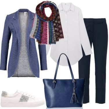 Outfit Comodamente in blu e bianco
