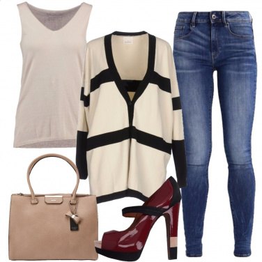 Outfit Rechiamoci in ufficio