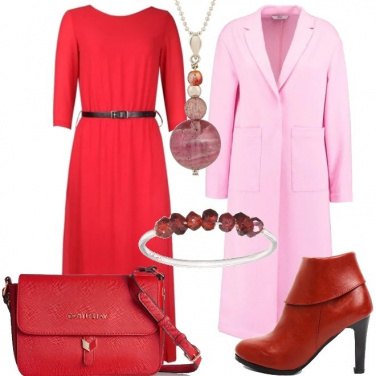 Outfit Rosso e rosa in passerella