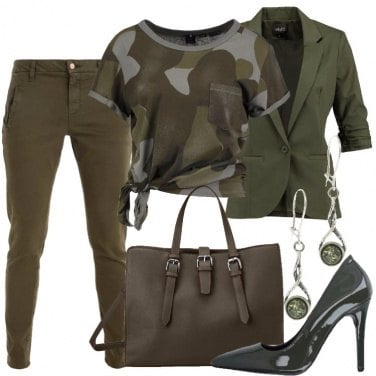Outfit Un po\' militare