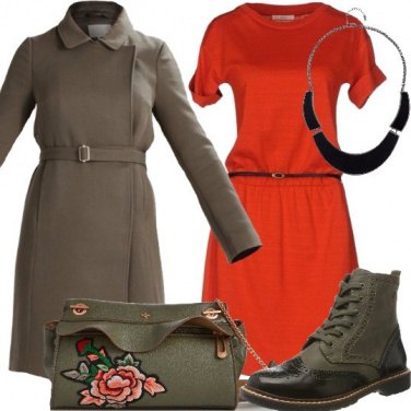 Outfit Vestito in maglia e capi Military