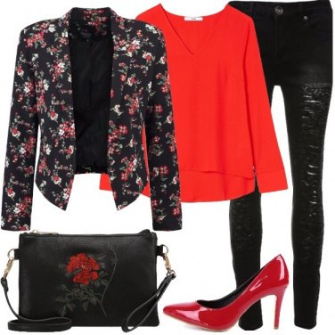 Outfit Fiori in rosso